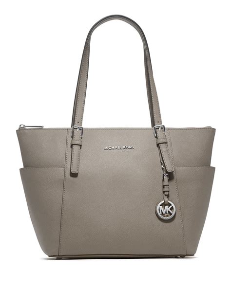 michael kors pearl grey jet set bag|bandolera jet set Michael Kors.